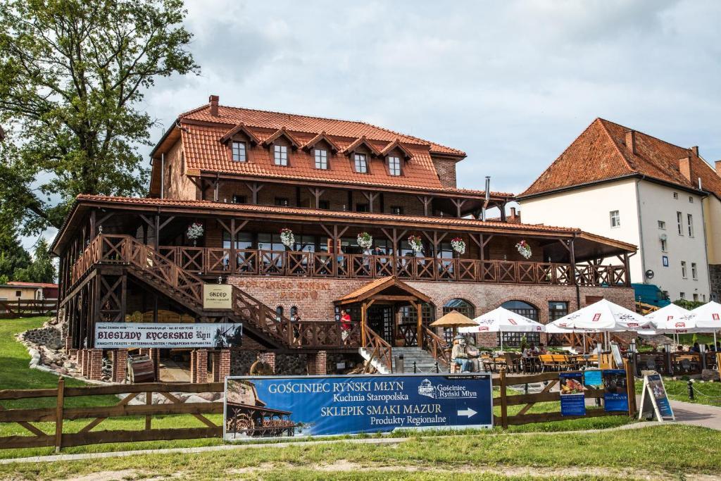 Gosciniec Rynski Mlyn Рын Экстерьер фото